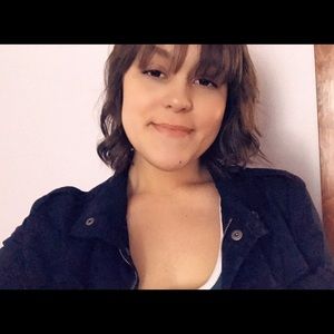 Meet your Posher, Felicia